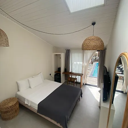 Art 2* Alaçatı