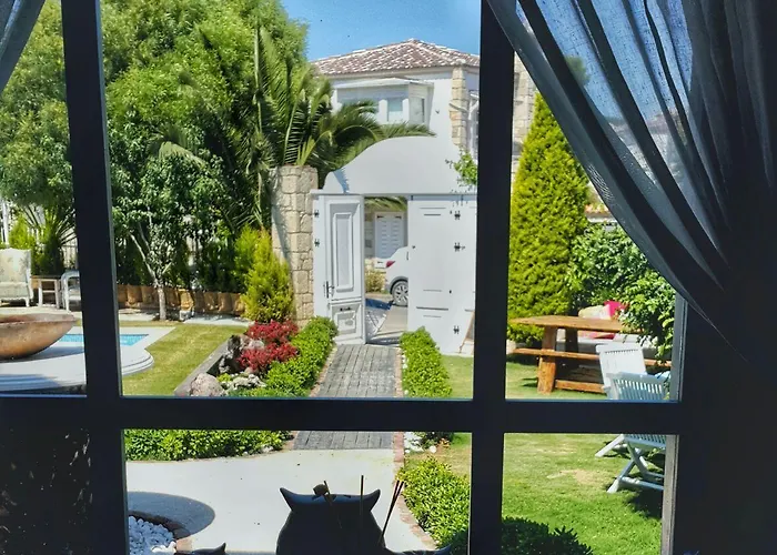 Art فندق ألاتشاتي