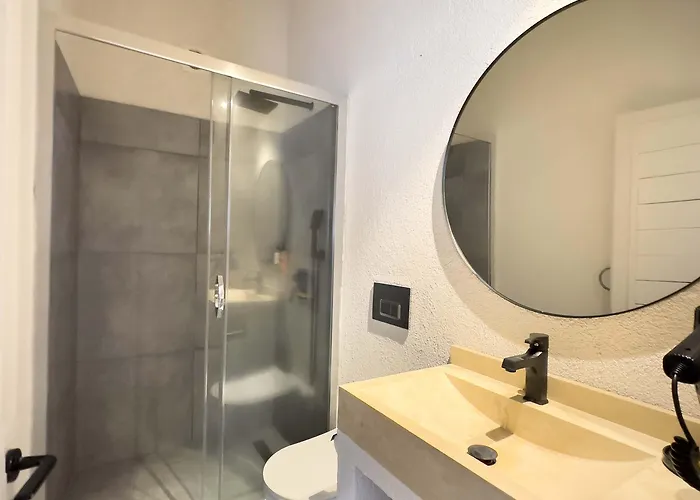 فندق Art ألاتشاتي